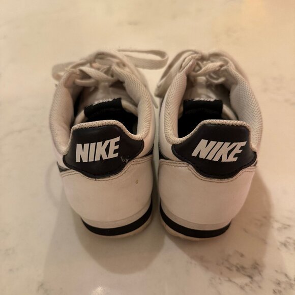 Nike Cortez White/Navy Size W7.5/Fit like W7 - Picture 6 of 7